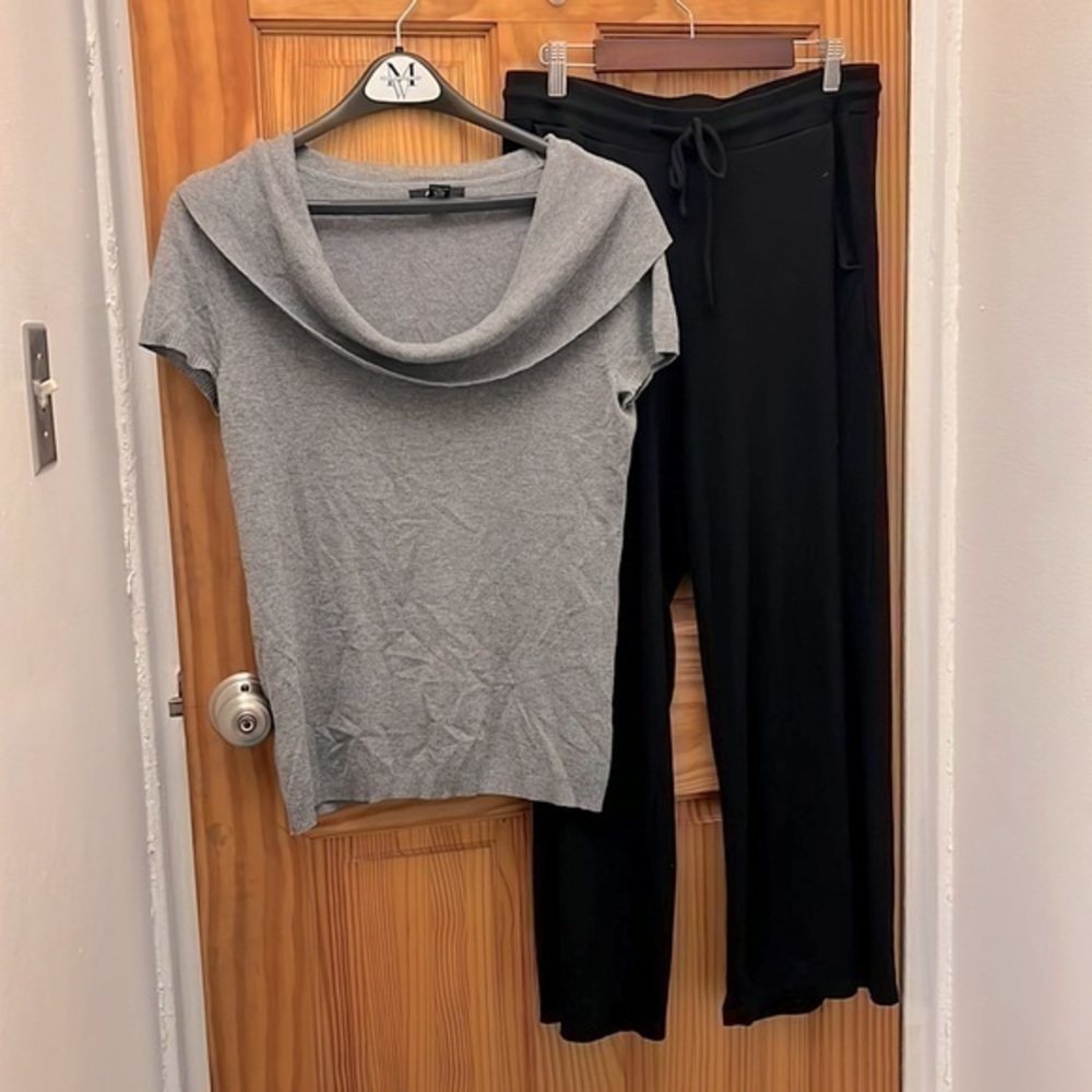 Bundle sale- SP sweater top & Medium knit pant